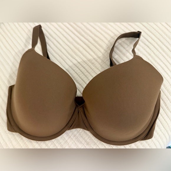 SKIMS Fits Everybody T-shirt Bra, NWOT, Size 34DD - Picture 5 of 7